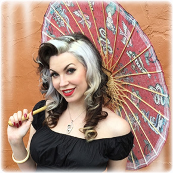 Midnight Mass Gothic Skulls Paper Shade Parasol - Picture 4 of 5